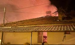 Müstakil ev yandı