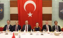 Başkan Vekili Özdemir iş dünyası ile iftarda bir araya geldi