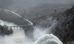 Manavgat'taki 2 barajdan kontrollü su bırakılmaya başlandı