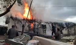 Antalya'da yangında ev yandı