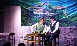 27 Mart 'Komşu Köyün Delisi' ile kutlandı