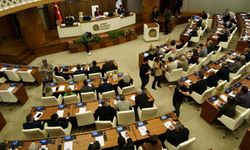 Böcek'in kurduğu esnaf dairesi için kapatma teklifi