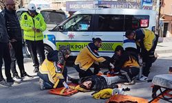 Plakasını kapattığı motosikletle polisten kaçarken kaza yaptı