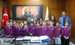 Alanya Yeşilöz İlkokulu Öğrencileri'ne yerel yönetim anlatıldı