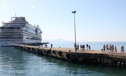 Alanya'ya Alman turistler kruvaziyerle geldi
