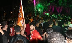 Antalya'da Galatasaray taraftarı bıçaklı saldırıda yaralandı
