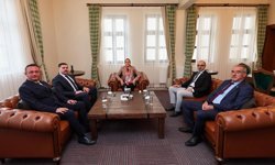 Vali Bilgihan, siyasi parti başkanlarıyla bir araya geldi