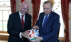 Cumhurbaşkanı Erdoğan, FIFA Başkanı'nı Dolmabahçe'de kabul etti