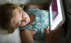 Dijital ekranlar 'emzik' gibi kullanılmamalı!