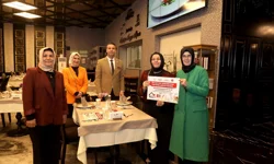 Gaziantep'te koruyucu aile farkındalığı için yemek altlıkları tanıtıldı