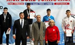 Kick boksçulardan 6 madalya