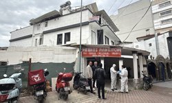 Antalya'da pansiyon odasında ölü bulundu