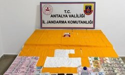 Alanya’da operasyon: 75 Bin 326 kullanımlık A4 ele geçirildi