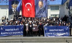 Anahtar Parti Antalya'da Coşkulu Halk Buluşması gerçekleştirdi