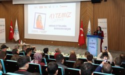 Alanya'da RTÜK Başkan Vekili Dr. Deniz Güner tecrübelerini öğrencilerle paylaştı