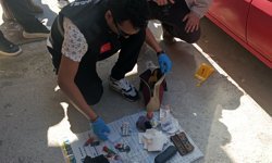 Yolda bırakılan çantadaki altınlar çalındı