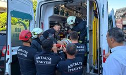 Alanya'da asma tavanı çöktü: 2 yaralı