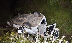 Otomobil 20 metrelik uçuruma yuvarlandı