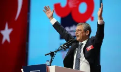 Özgür Özel, CHP TBMM Grup Başkanı seçildi