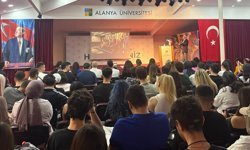 Alanya Üniversitesi’nde beşeri sermaye zirvesi: “Altın Kurallar” konuşuldu