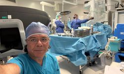 Türk doktor, dünyanın gözü önünde canlı ameliyat yapacak