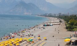Antalya'da hissedilen sıcaklık 47 dereceye ulaştı