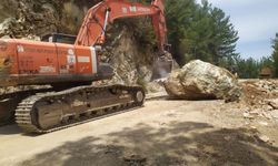 Alanya kırsalında yol bakım çalışmaları hız kesmeden devam ediyor