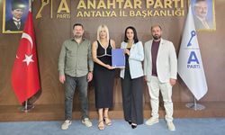 Anahtar Parti Alanya’da Kadın Kolları Başkanlığına Hacer Çalış atandı
