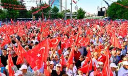 İYİ Parti Alanya'dan Tandoğan mitingine güçlü katılım