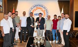 Alanya Elektrikçiler Odası'ndan AESOB Başkanı Dere'ye tebrik ziyareti