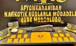 Sokak satıcılarına operasyona 2 tutuklama