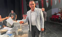 MHP Alanya Kongresi’nde Mustafa Sünbül’de oy kullandı