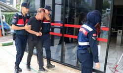 Alanya'da eşini ve kayınvalidesini bıçaklayan şüpheli adliyede
