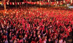 Antalya'da 30 Ağustos'ta Derya Uluğ konseri