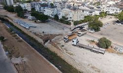 Yağmur suyu drenaj çalışmasında kanalizasyon hattı patladı