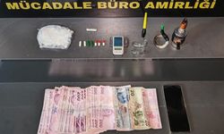 Uygulama yapan ekipler otomobilde uyuşturucu ele geçirdi