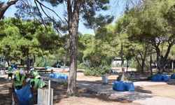 Antalya'da hükümlülerden gönüllü çevre temizliği