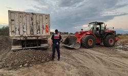 Manavgat'ta kum hırsızlığına suçüstü: 3 gözaltı