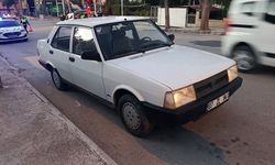 Otomobille çarpışan motosikletin sürücüsü yaralandı