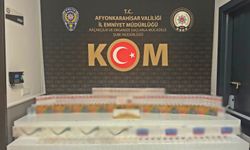 Şüpheli araçtan kaçak sigara çıktı