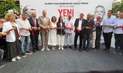 Yeni Parti Alanya İlçe Başkanlığı yeni hizmet binası törenle açıldı