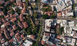 Modern yaşam ile tarihin iç içe geçtiği Kaleiçi havadan görüntülendi