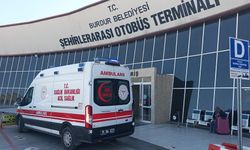 Otogarda rahatsızlanan otobüs şoförü hastaneye götürüldü