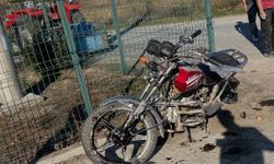 Traktörle çarpışan motosikletin sürücüsü hayatını kaybetti