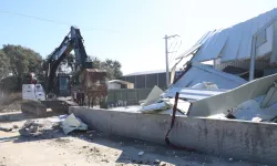 Bursa Nilüfer'de kaçak fabrika yıkıldı