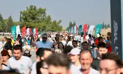 Denizli'de Lykos Yarı Maratonu rekoru! 20 bin kişi Pamukkale'de buluştu