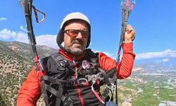 Finike'de keşfedilen doğal rampada ilk yamaç paraşütü uçuşu