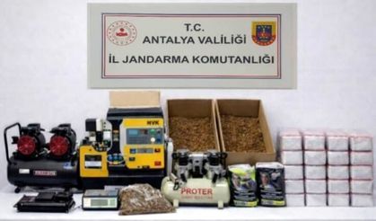 Alanya'da jandarma 17 kilogram kıyılmış tütün ele geçirdi
