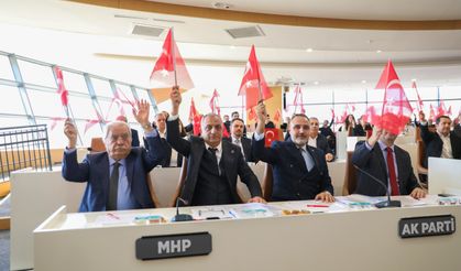 Alanya Belediye Başkanı Özçelik Ak Parti'ye teşekkür etti