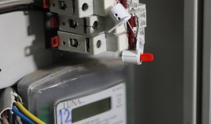 Ev sahibinin borcu nedeniyle tüm binanın elektriği 6 gün kesildi
